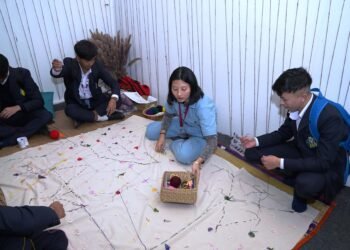 Legacy Threads: Exhibition of NE photos & community archives begins