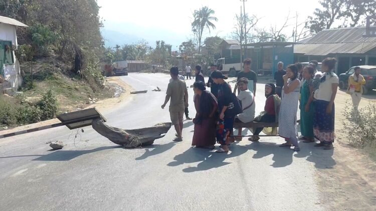 EJH residents temporarily suspends NH 6 blockade