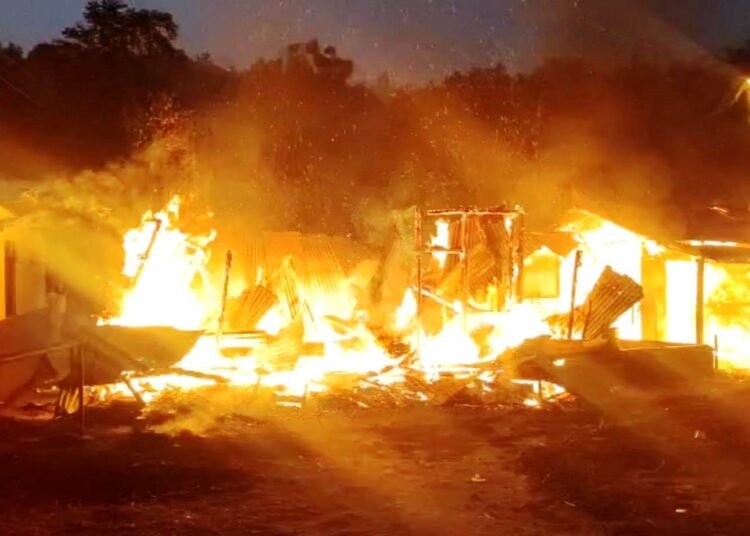 Storehouse & beauty parlour reduced to ashes in Ri Bhoi