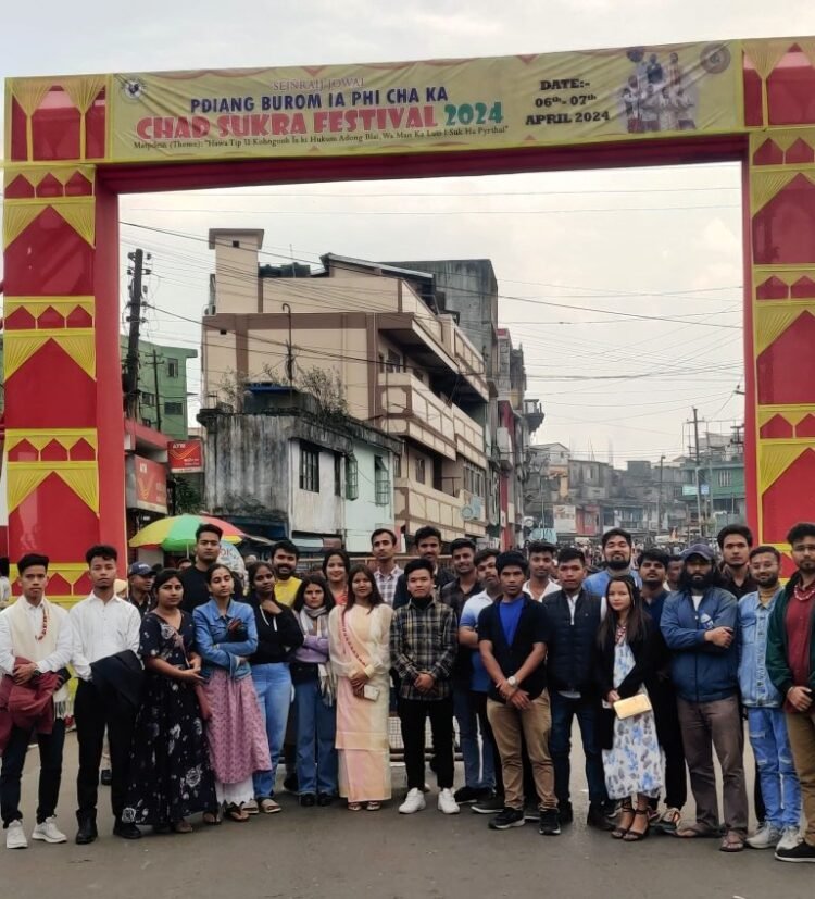 ABVP conducts exposure trip for outside students to Chad Sukra