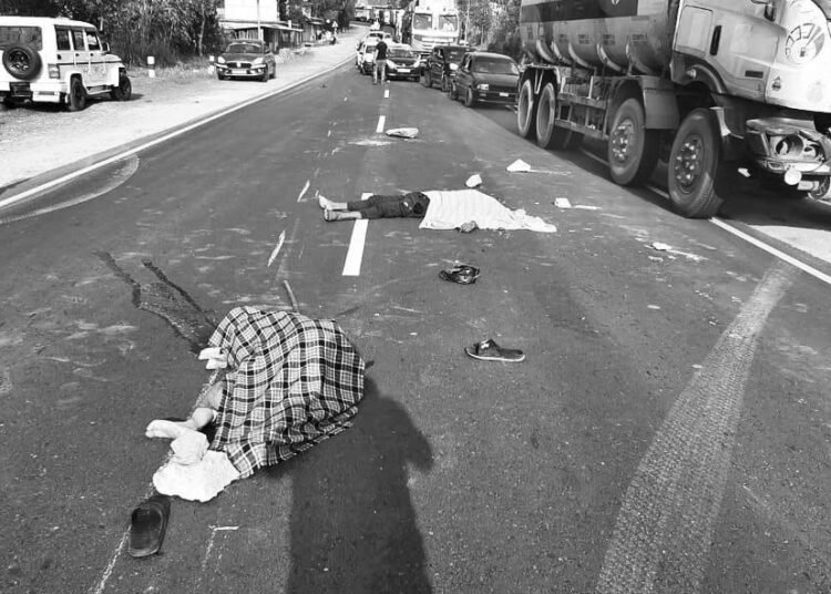 2 scooty riders die in accident on NH-44