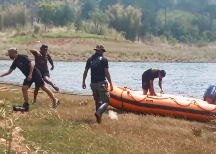 Man dies as boat capsizes in face of strong wind