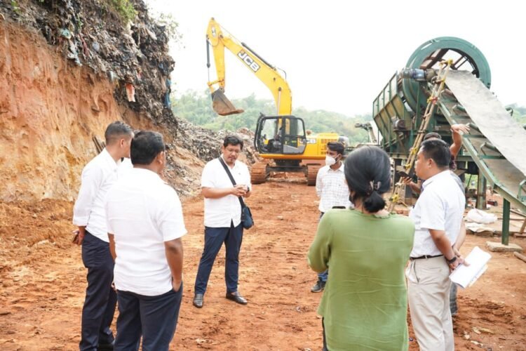CM inspects installation of waste segregator in Tura