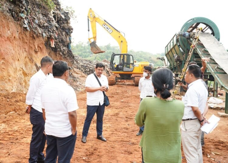 CM inspects installation of waste segregator in Tura