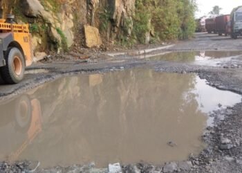 Vegetable traders bemoan awful state of EJH roads