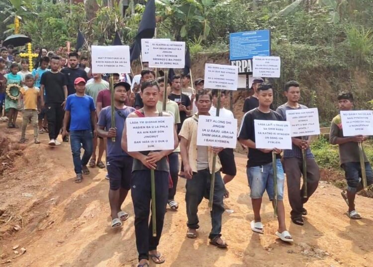 Erpakon residents protest over murder