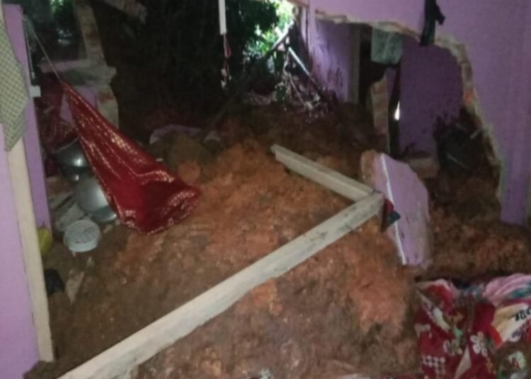 1dead, 4 injured in landslides amid heavy rains triggered by cyclone Remal