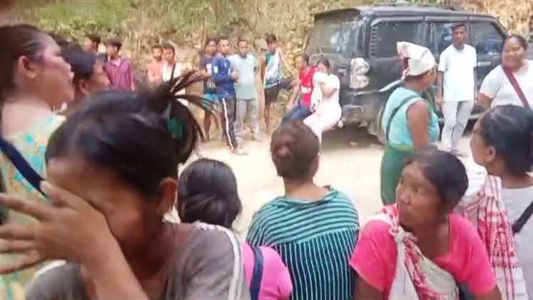 Ri-Bhoi & Assam residents square off in Maikhuli