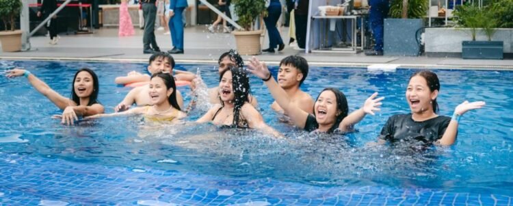 Courtyard by Marriott hosts ‘Pool Palooza’