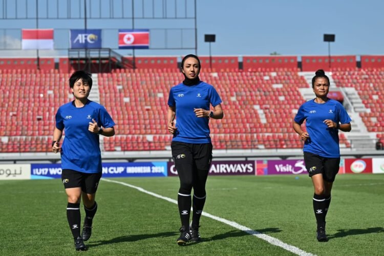 FIFA Assistant Referee Ri-iohlang Dhar officiates at U-17 Women’s Asian Cup