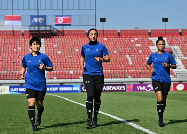 FIFA Assistant Referee Ri-iohlang Dhar officiates at U-17 Women’s Asian Cup