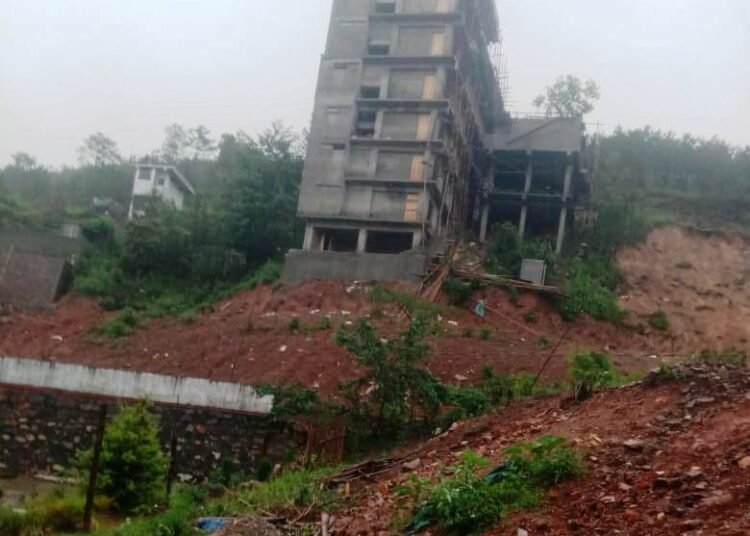 One killed, four hurt as Remal wreaks havoc in State