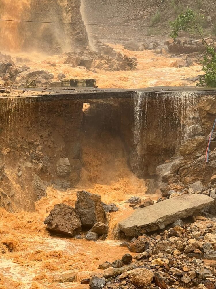 Portion of NH-6 caves in at Lumshnong