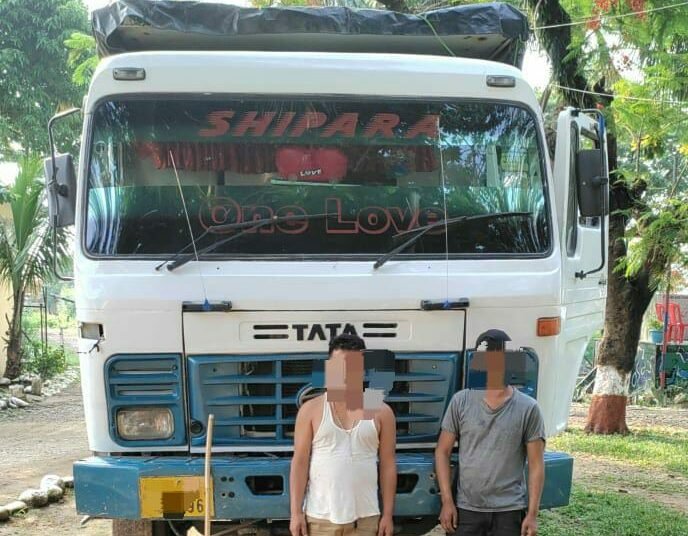 2 Indian smugglers caught by BSF on Bangladesh border