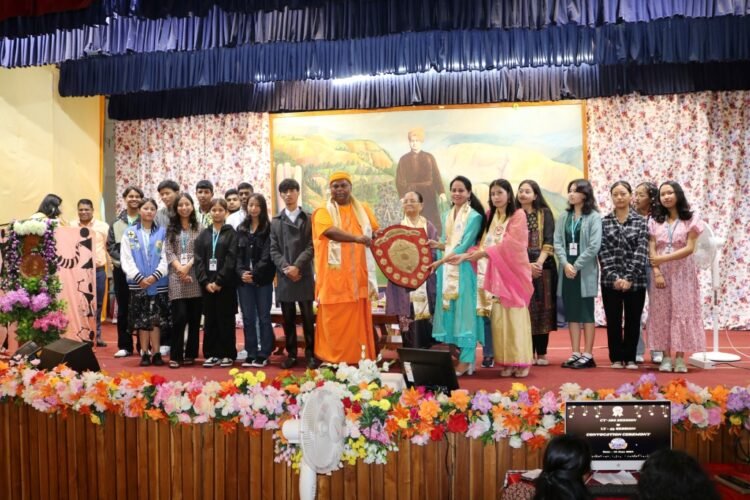 Ramakrishna holds convocation for computer & language trainees