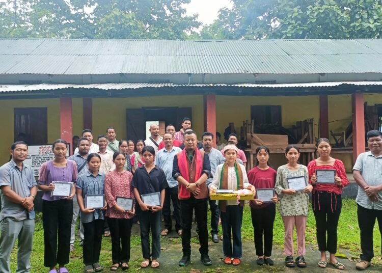 SSLC topper from Chokpot felicitated