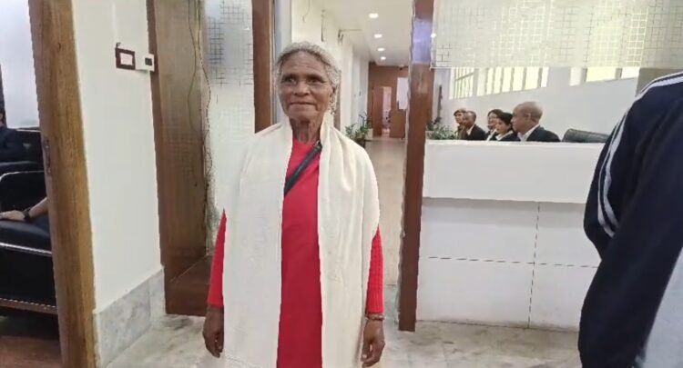 Govt promises to help 76-year-old Kmoin get to Australia for race