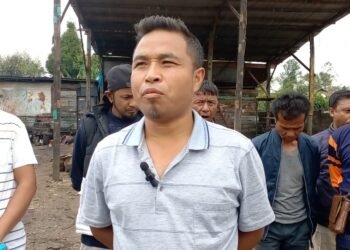 Dorbar conducts inspection of trade license