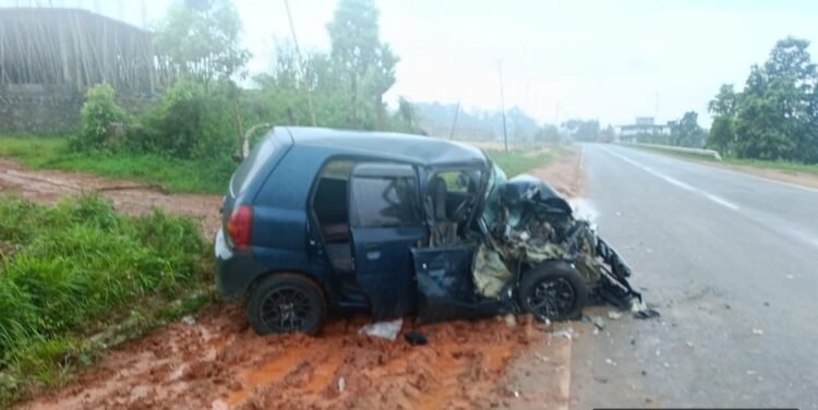 6 injured after vehicle hit by truck in Ri-Bhoi