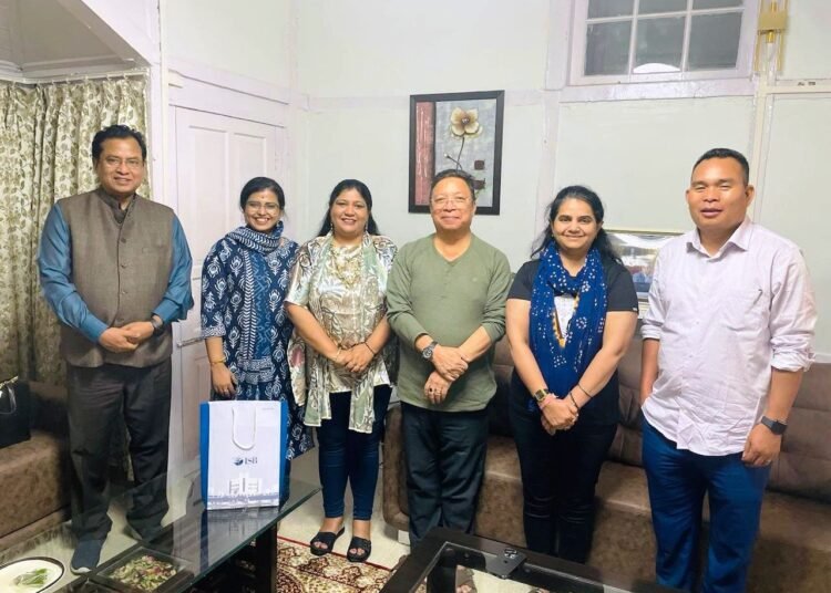 Speaker meets ISB team on progress of MLRF