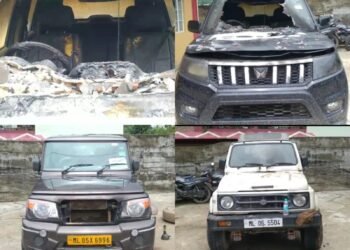 4 vehicles of road construction firm torched by miscreants