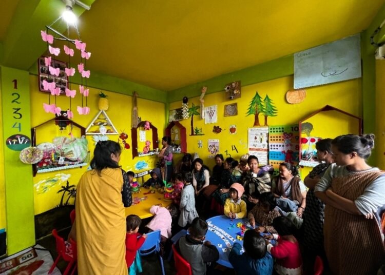 Central team inspect women-centric initiatives in Laitkroh