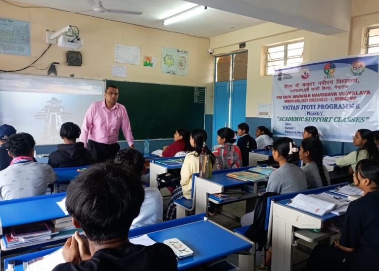 Science programme organised at JNV Mawphlang through NEHU as Knowledge Partner