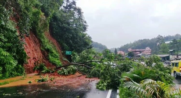 Landslide hits NH-6 in Ri Bhoi, no casualty reported
