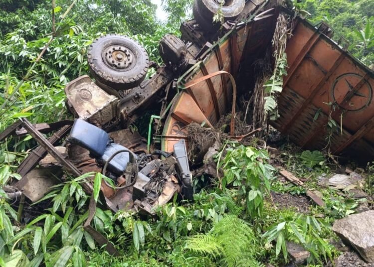 Truck destroyed after plunging down gorge, driver miraculously escapes
