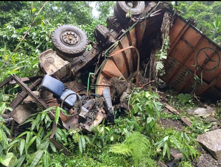 Truck destroyed after plunging down gorge, driver miraculously escapes