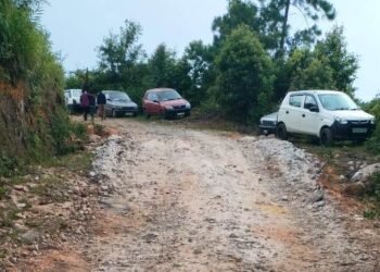 WJH residents plead for better road