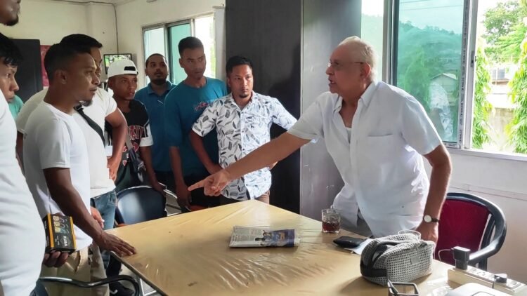 Factory owner stands ground during HYC ‘inspection’