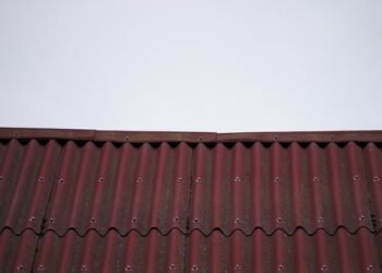 Lokayukta orders probe into supply of low quality roofing sheets