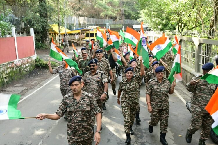 CRPF and BSF take out ‘Tiranga’ rally