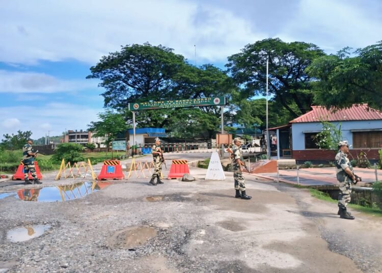 B’desh unrest: Ricky meets Amit Shah