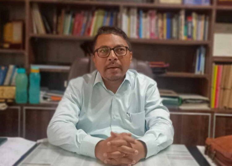 Mayralborn expresses concern over frequent power outages