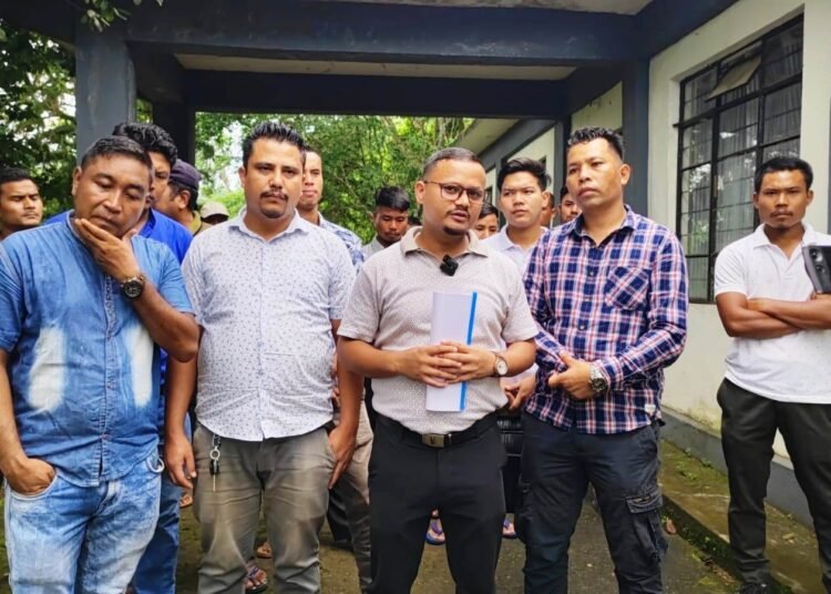 SDO Patharkhmah found closed for weeks