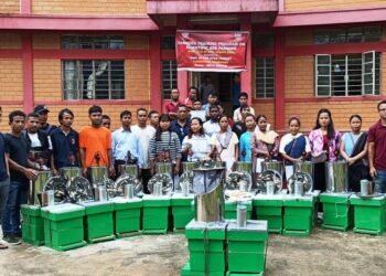 25 farmers sent by Star Cement to undergo training on beekeeping