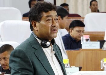 Ronnie resigns as Opposition Leader
