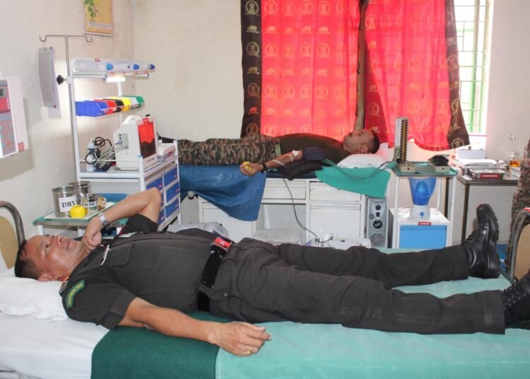 119 Territorial Army donates blood
