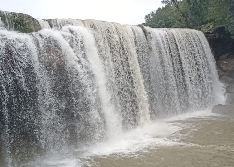 Tourism society to run Krangsuri Falls till clan dispute is resolved