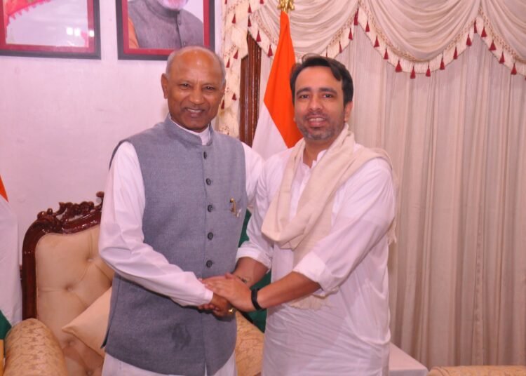 Union Min discusses skill devpt, entrepreneurship with Guv