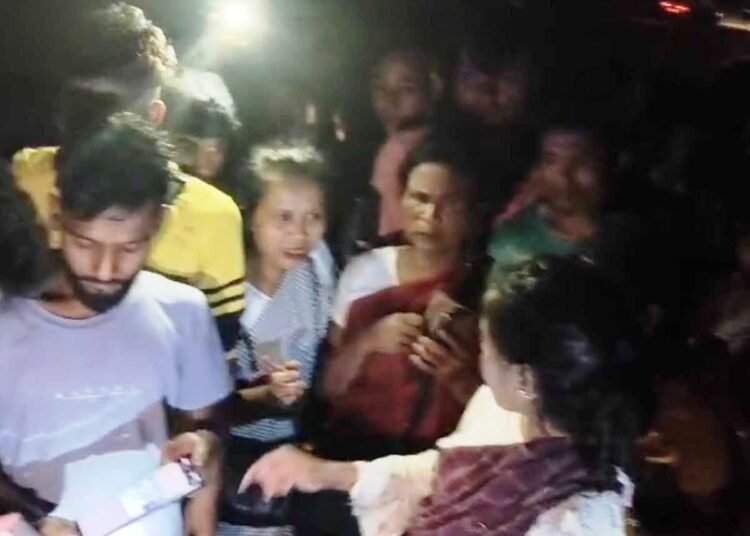 5 highway robbers caught by public