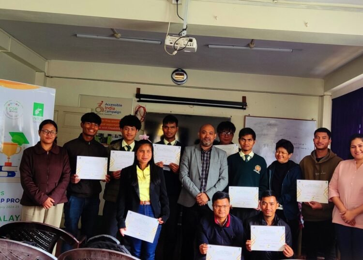 12 students with disabilities awarded scholarship