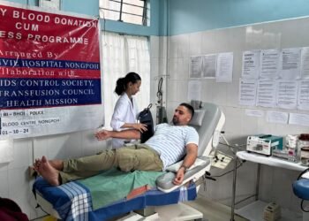 Cops donate blood in Nongpoh