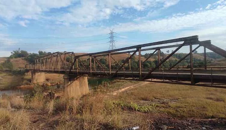 JNC meets PWD official over long-awaited bridge