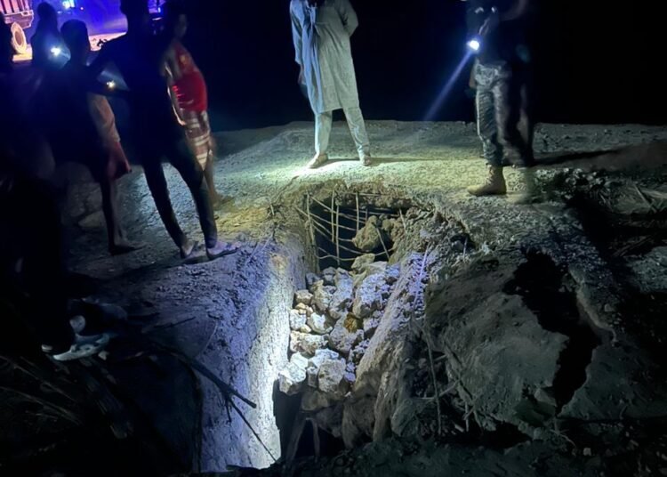 Bridge collapse leads to traffic snarl