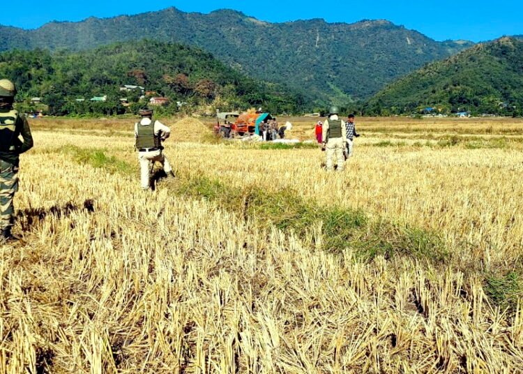 Protesters storm residences of 2 Manipur ministers, 3 MLAs over killings, curfew clamped