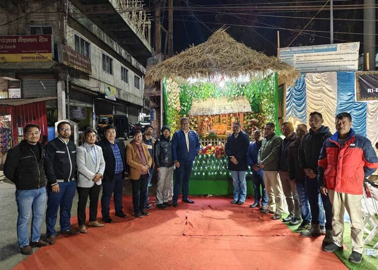 Mayralborn turns on Nongpoh Christmas lights