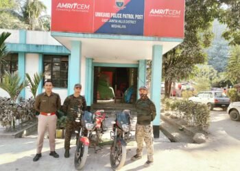 Riders flee, cops recover motorbikes